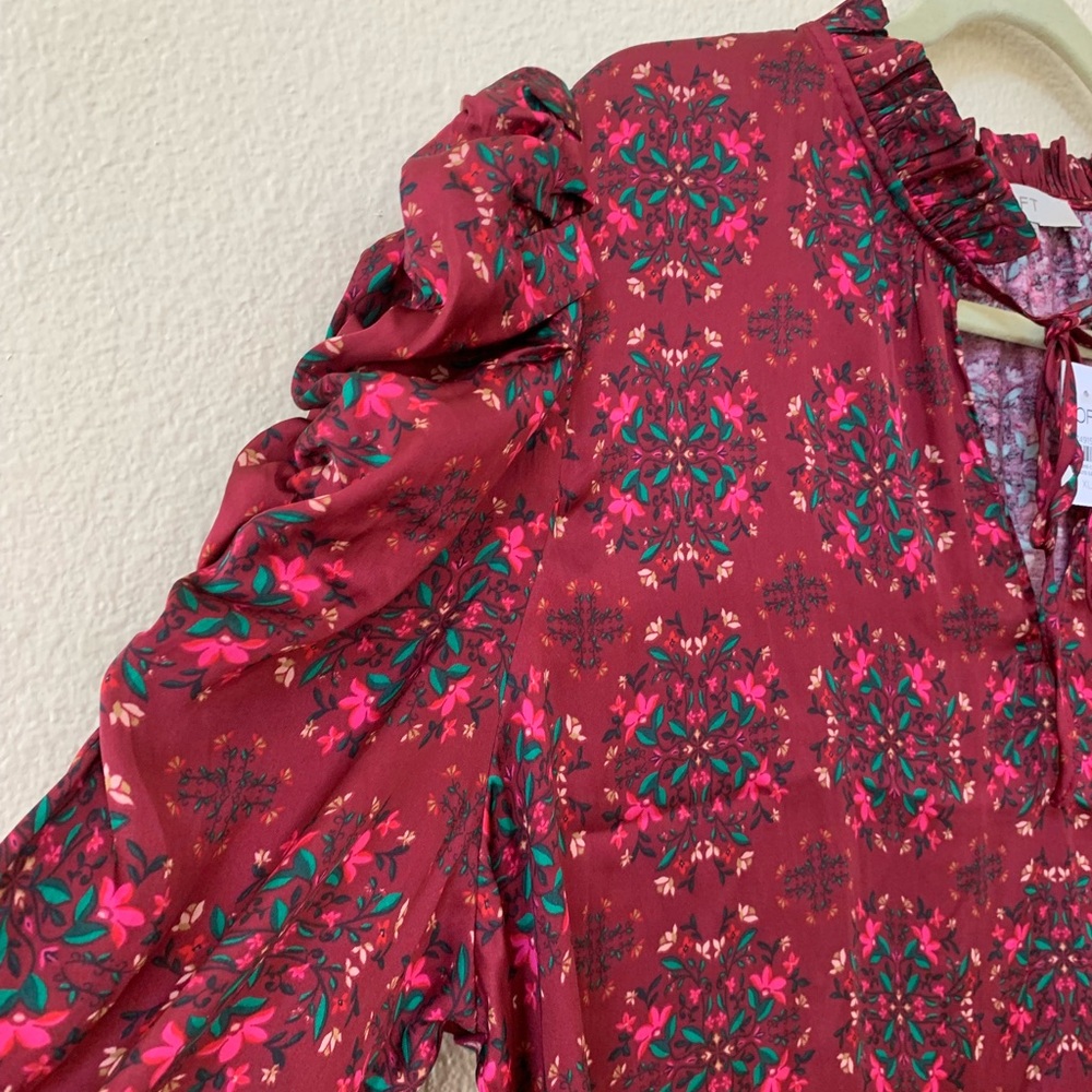 Loft floral mix media cinched ruffle sleeve top - Picture 4 of 5